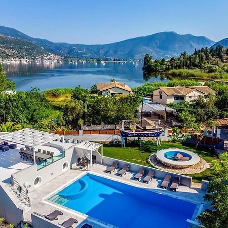Boat Villa Geni  Exterior photo